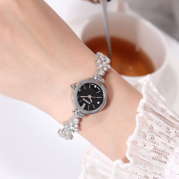master luxury business stainless steel watchcase new fashion man watch hardlex glass mechanical automatic movement wholesale and retail, Slivery;brown
master luxury business stainless steel watchcase new fashion man watch hardlex glass mechanical automatic movement wholesale and retail, Slivery;brown