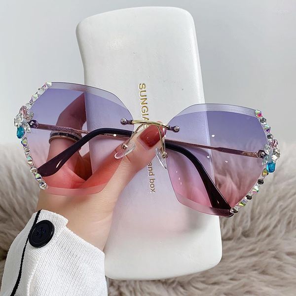 sunglasses trendy oversized rimless ladies luxury design sun glasses women large frame ocean lens eyeglasses, White;black
sunglasses trendy oversized rimless ladies luxury design sun glasses women large frame ocean lens eyeglasses, White;black
