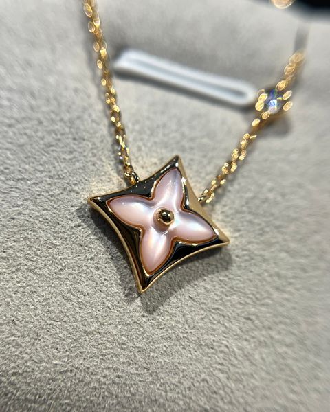never fade 18k gold plated luxury brand designer pendant necklace stainless steel letter collar pendant necklace bead chain jewelry accessor, Silver
never fade 18k gold plated luxury brand designer pendant necklace stainless steel letter collar pendant necklace bead chain jewelry accessor, Silver