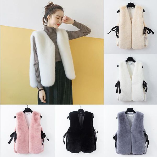 vests fur vest women short outerwear 2023 new autumn winter imitation mink fur vest female fashion warm plush waistcoat ladys jacket, Black;white
vests fur vest women short outerwear 2023 new autumn winter imitation mink fur vest female fashion warm plush waistcoat ladys jacket, Black;white
