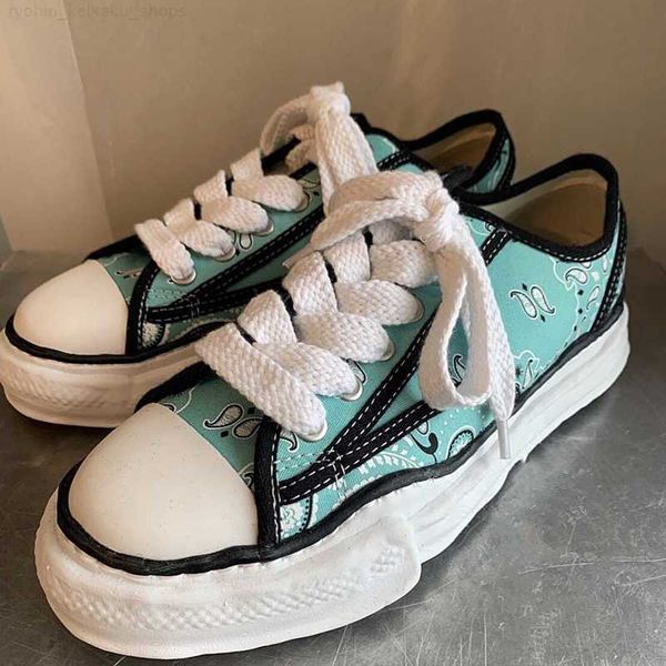 co branded mmy dissolve shoes cashew flower thick sole men's board shoes women's high waist low sky blue deformation dissolve canv, Black
co branded mmy dissolve shoes cashew flower thick sole men's board shoes women's high waist low sky blue deformation dissolve canv, Black