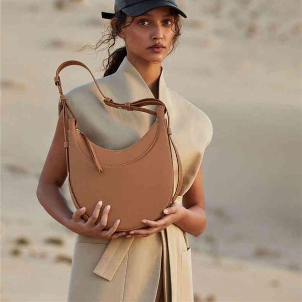 polene numero dix half-moon bag crescent moon armpit leather designer bag female spring and summer fashion french minority299u
polene numero dix half-moon bag crescent moon armpit leather designer bag female spring and summer fashion french minority299u