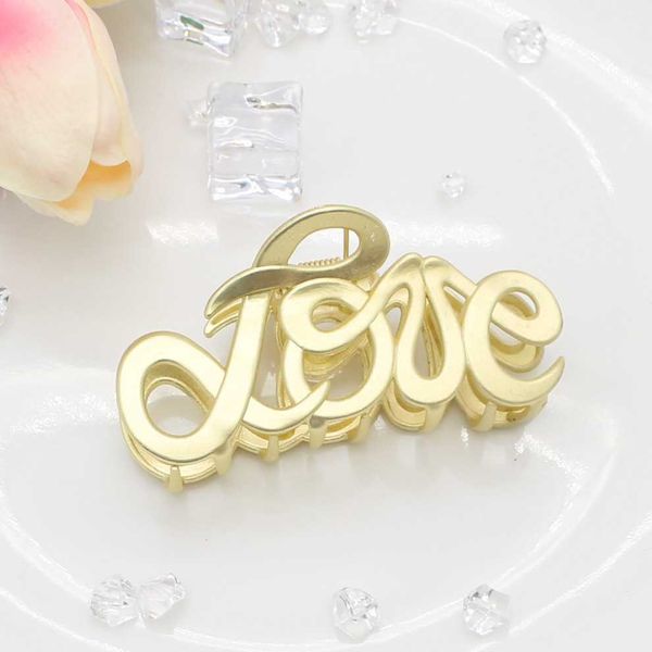 butterfly barrettes korean version temperament love letter metal alloy hair clip high-end personalized hair clip female shark clip, Golden;silver
butterfly barrettes korean version temperament love letter metal alloy hair clip high-end personalized hair clip female shark clip, Golden;silver