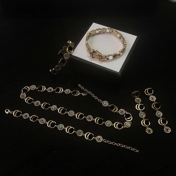 2022 fashion set stud necklace bracelet double g letter personality earrings women wedding party designer jewelry275d, Golden;silver
2022 fashion set stud necklace bracelet double g letter personality earrings women wedding party designer jewelry275d, Golden;silver