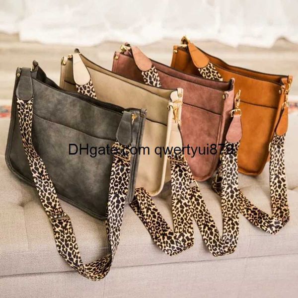 qwertyui879 shoulder bags handbags for women 2021 fashion casual leopard print shoulder strap tote bags female rainbow purses and handbags 
qwertyui879 shoulder bags handbags for women 2021 fashion casual leopard print shoulder strap tote bags female rainbow purses and handbags
