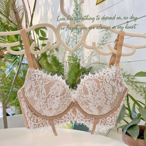 french lace underwear for women's small breasts gathered without steel rings comfortable bra adjustable, Red;black
french lace underwear for women's small breasts gathered without steel rings comfortable bra adjustable, Red;black