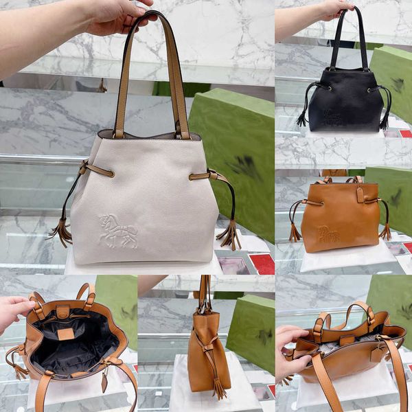 nxy evening bags luxurys designer brown handbag women designers bag shoulder messenger classic style fashion lady totes handbags purse 23030
nxy evening bags luxurys designer brown handbag women designers bag shoulder messenger classic style fashion lady totes handbags purse 23030