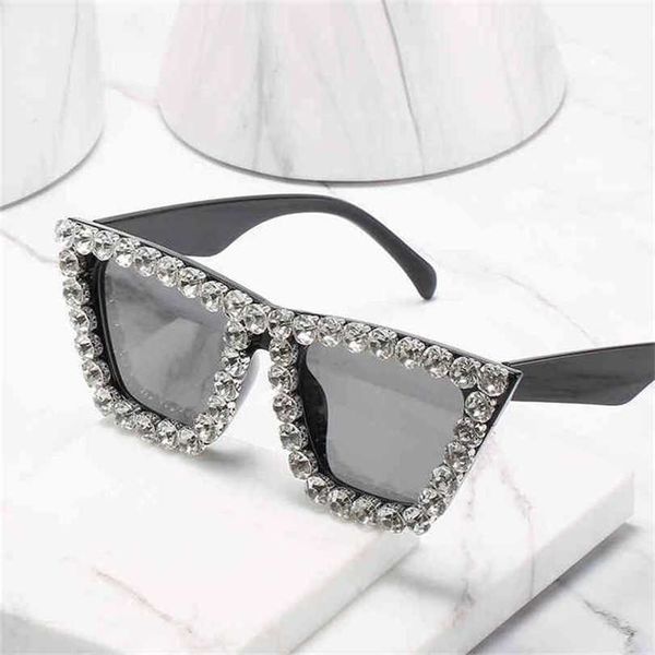 2023 designer glasses model iced out men vintage shades for women rhinestones street eyewear decoration gafas de sol mujer qw09 sunglasses, White;black
2023 designer glasses model iced out men vintage shades for women rhinestones street eyewear decoration gafas de sol mujer qw09 sunglasses, White;black