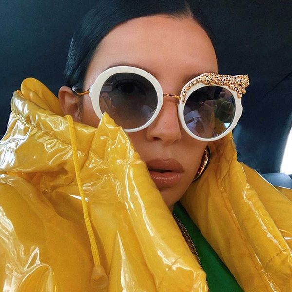 sunglasses luxury round sunglasses women 2022 new fashion diamond sun glasses brand designer shades personality eyeglasses men oculos uv400, White;black
sunglasses luxury round sunglasses women 2022 new fashion diamond sun glasses brand designer shades personality eyeglasses men oculos uv400, White;black