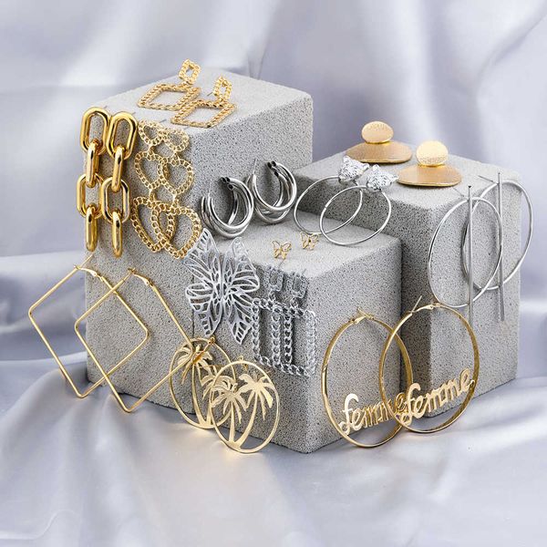 charm vg 6 ym 2022 fashion baby round earrings butterfly earrings simple butterfly stud earrings metal earrings jewelry wholesale w0422, Golden
charm vg 6 ym 2022 fashion baby round earrings butterfly earrings simple butterfly stud earrings metal earrings jewelry wholesale w0422, Golden