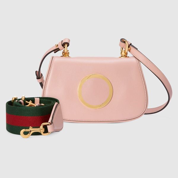 single shoulder bag, nylon shoulder strap, genuine leather material, metal logo material, lining, compartment, handbag, crossbody bag, vario
single shoulder bag, nylon shoulder strap, genuine leather material, metal logo material, lining, compartment, handbag, crossbody bag, vario