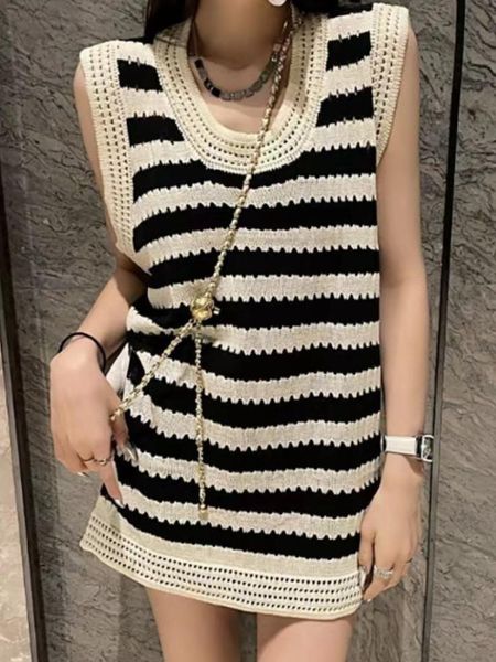 tanks deeptown y2k korean style striped knitted tanks harajuku women sleeveless hollow out knitwear oneck tees streetwear, Black;white
tanks deeptown y2k korean style striped knitted tanks harajuku women sleeveless hollow out knitwear oneck tees streetwear, Black;white