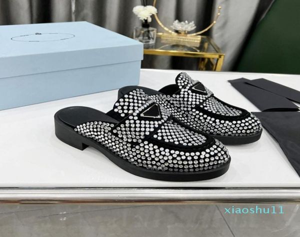 2022 black slippers crystal satin mules with crystals woman triangle slippers classic penny loafer sandals thick rubber tread sole6564153
2022 black slippers crystal satin mules with crystals woman triangle slippers classic penny loafer sandals thick rubber tread sole6564153