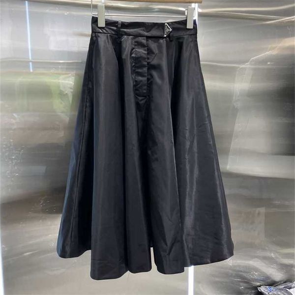 24% off family spring/summer style nylon series with triangle elevation waist large hemline versatile half skirt, Black
24% off family spring/summer style nylon series with triangle elevation waist large hemline versatile half skirt, Black