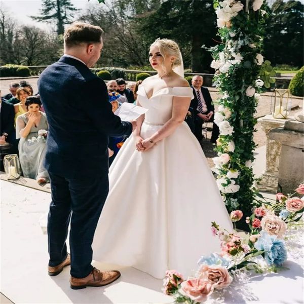 beautiful soft satin beaded wedding dress 2023 off shoulders a line garden boho bride dress vestido de novia modern simple robe de mariee si, White
beautiful soft satin beaded wedding dress 2023 off shoulders a line garden boho bride dress vestido de novia modern simple robe de mariee si, White
