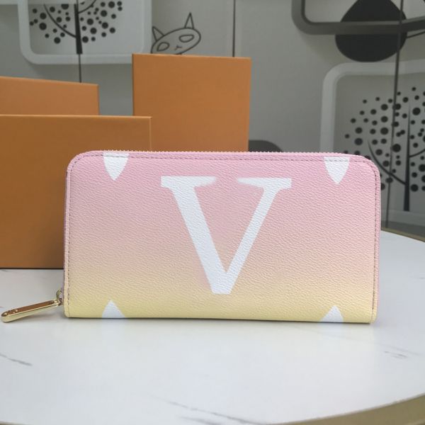 designer women wallets luxury zipper purses gradient flower letter card holder ladies fashion long slim money clutch bags with box high-qual, Red;black
designer women wallets luxury zipper purses gradient flower letter card holder ladies fashion long slim money clutch bags with box high-qual, Red;black
