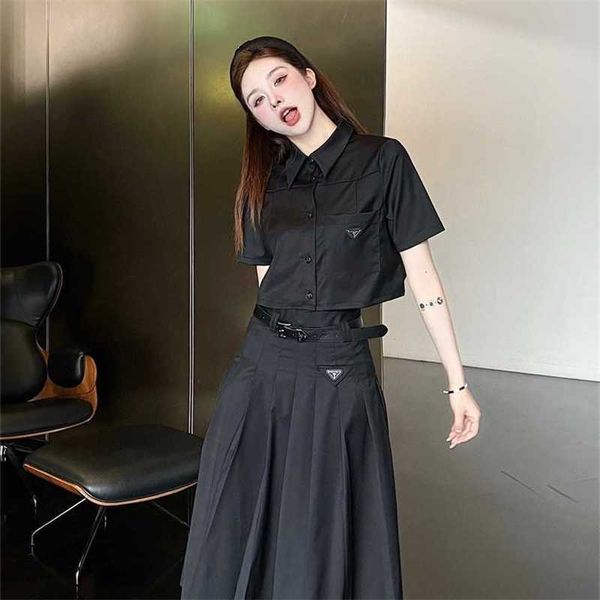 20% off family spring/summer new short sleeve suit set with chest triangle decoration and pleated half skirt, White
20% off family spring/summer new short sleeve suit set with chest triangle decoration and pleated half skirt, White