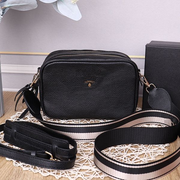 genuine leather camera bag cross body shoulder underarm bags triangle handbags shopping pouch messenger women handbag purse plain metal lett
genuine leather camera bag cross body shoulder underarm bags triangle handbags shopping pouch messenger women handbag purse plain metal lett