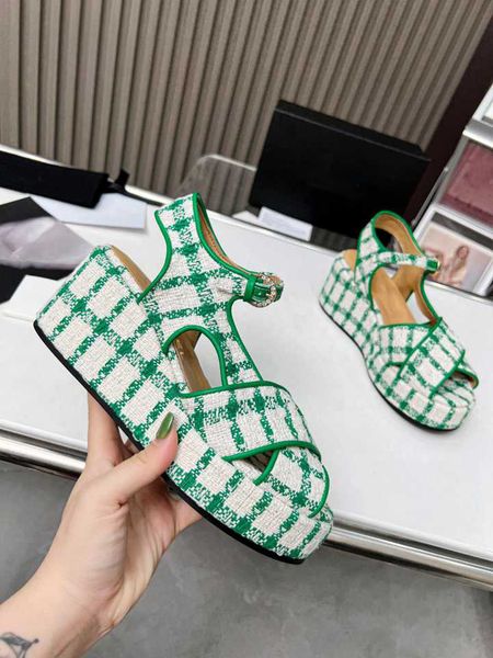 fashion sandals ccity summer women channel slippers slide leather leisure sandals luxury designers high-heeled sandals x171, Black
fashion sandals ccity summer women channel slippers slide leather leisure sandals luxury designers high-heeled sandals x171, Black