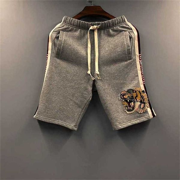 24% off trendy trend stripe letter embroidery tiger head loose fitting men and women's sports capris casual pants shorts summer, White;black
24% off trendy trend stripe letter embroidery tiger head loose fitting men and women's sports capris casual pants shorts summer, White;black