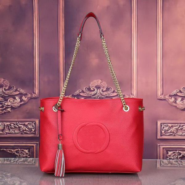 2023 new fashion famous designer shoulder bag black pu leather gold chain bag cross body pure color female women handbag wallet
2023 new fashion famous designer shoulder bag black pu leather gold chain bag cross body pure color female women handbag wallet