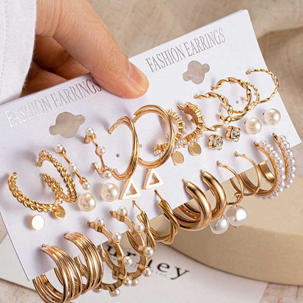charm vcorm fashion vintage pearl metal earrings set for women geometirc gold hoop drop earrings brincos 2021 trend jewelry gift party w0422, Golden
charm vcorm fashion vintage pearl metal earrings set for women geometirc gold hoop drop earrings brincos 2021 trend jewelry gift party w0422, Golden