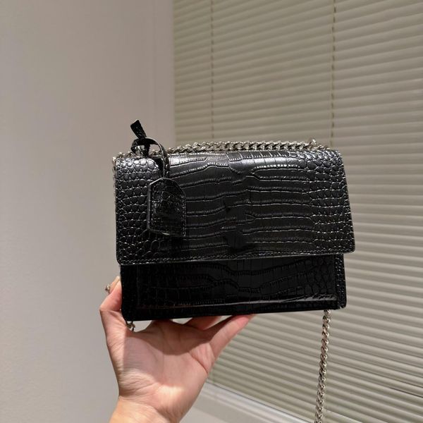 fashion handbags shoulder luxurys designer bags metal chain gold silver women handbag genuine leather bag flip cover diagonal messenger cros
fashion handbags shoulder luxurys designer bags metal chain gold silver women handbag genuine leather bag flip cover diagonal messenger cros