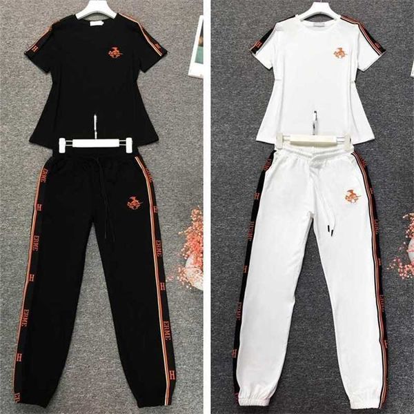 20% off summer fragrant style casual pure cotton sports for women new two piece set loose size fashion, White
20% off summer fragrant style casual pure cotton sports for women new two piece set loose size fashion, White