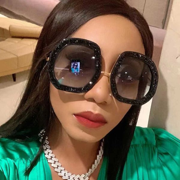 sunglasses irregular oversized sunglasses women polygon crystal frame eyeglasses luxury brand designer shiny diamond eyewear men shades j230, White;black
sunglasses irregular oversized sunglasses women polygon crystal frame eyeglasses luxury brand designer shiny diamond eyewear men shades j230, White;black