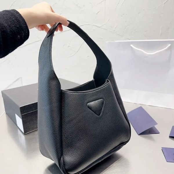 2023 new fashion totes bags designer women bag ladies large capacity canvas bag handbags five colors, Black;red
2023 new fashion totes bags designer women bag ladies large capacity canvas bag handbags five colors, Black;red