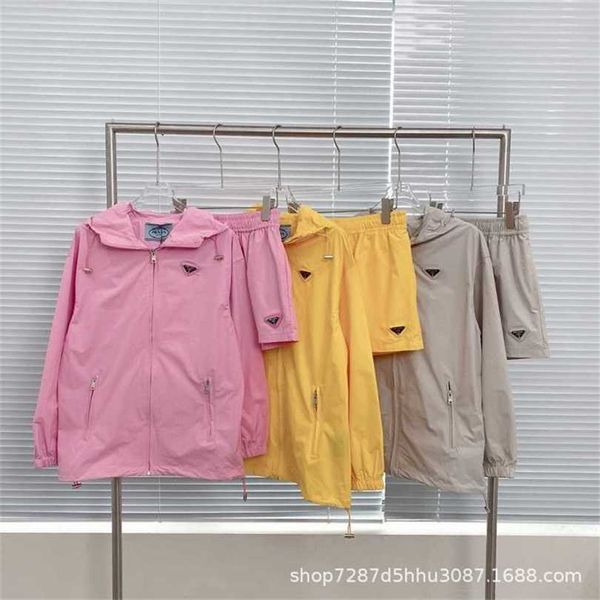 22% off family early spring new belt waist set hooded windbreaker coat+short shorts age reducing girl style, White
22% off family early spring new belt waist set hooded windbreaker coat+short shorts age reducing girl style, White