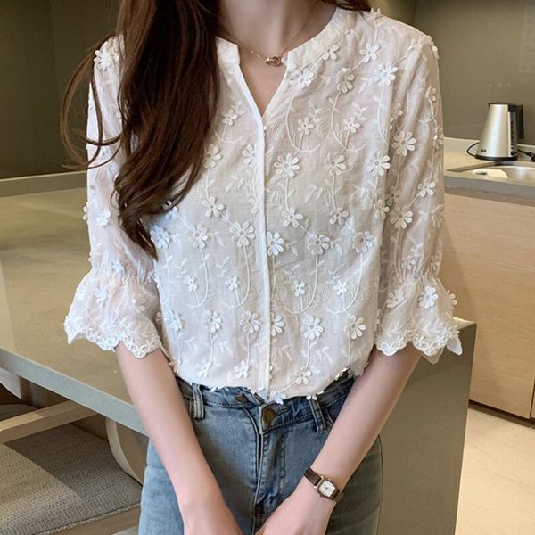 women's blouses shirts summer korean half sleeve v-neck women white blouse lace floral shirts female shirt women and blouses jw9981 2
women's blouses shirts summer korean half sleeve v-neck women white blouse lace floral shirts female shirt women and blouses jw9981 2