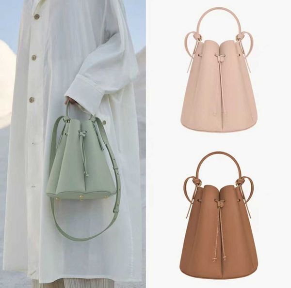 new polene french niche bucket bag 8 series leather women's petal pleated bucket bag shoulder bag handbag
new polene french niche bucket bag 8 series leather women's petal pleated bucket bag shoulder bag handbag
