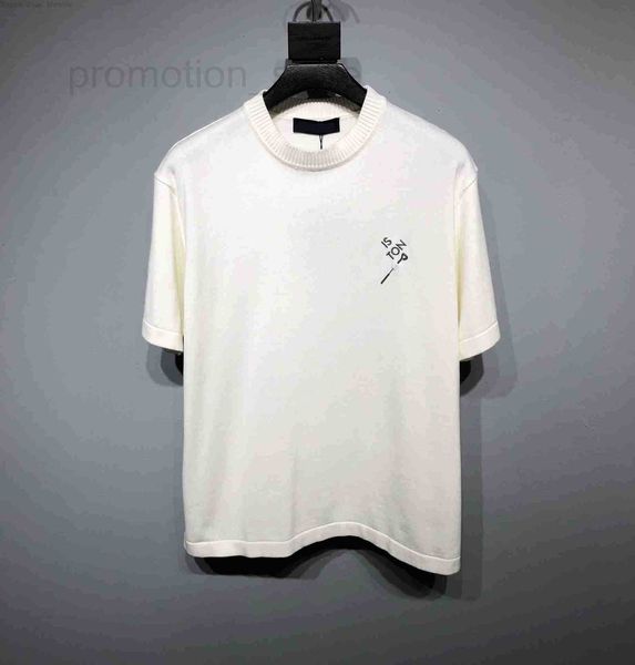 men's plus tees & polos designer size hoodies sweatshirts in autumn / winter acquard knitting machine e custom jnlarged detail crew nec, Black;brown
men's plus tees & polos designer size hoodies sweatshirts in autumn / winter acquard knitting machine e custom jnlarged detail crew nec, Black;brown