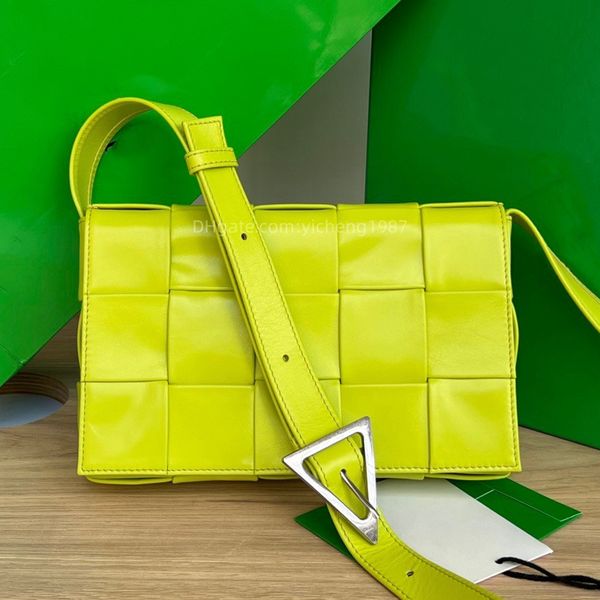 10a bv's candy cassette bags fashion designer waxed cowhide knited woman shoulder bag lady genuine leather kiwi green color handbags in, Black;red
10a bv's candy cassette bags fashion designer waxed cowhide knited woman shoulder bag lady genuine leather kiwi green color handbags in, Black;red