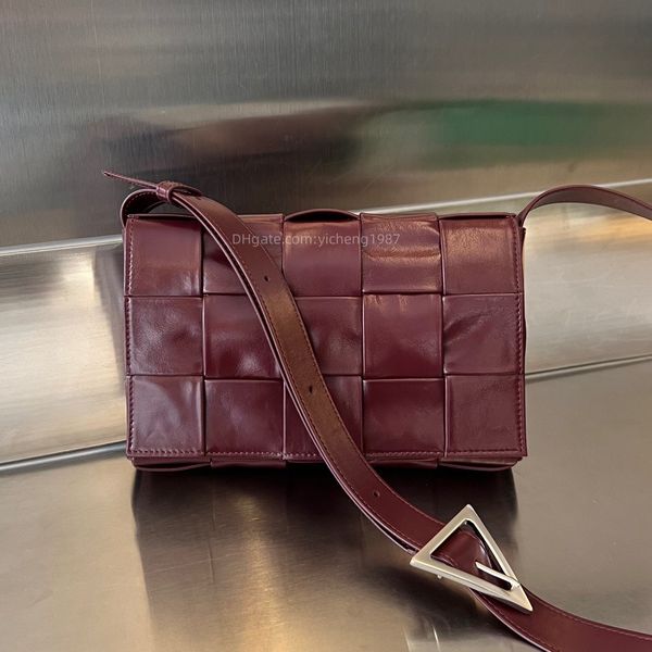 10a bv's candy cassette bags fashion designer waxed cowhide knited woman shoulder bag lady fashion genuine leather burgundy color handb, Black;red
10a bv's candy cassette bags fashion designer waxed cowhide knited woman shoulder bag lady fashion genuine leather burgundy color handb, Black;red