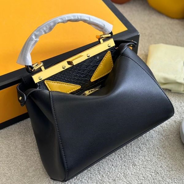 women handbag crossbody bag classic tote handbag ladies shoulder messenger bags silver golden hardware genuine leather single handle removab
women handbag crossbody bag classic tote handbag ladies shoulder messenger bags silver golden hardware genuine leather single handle removab