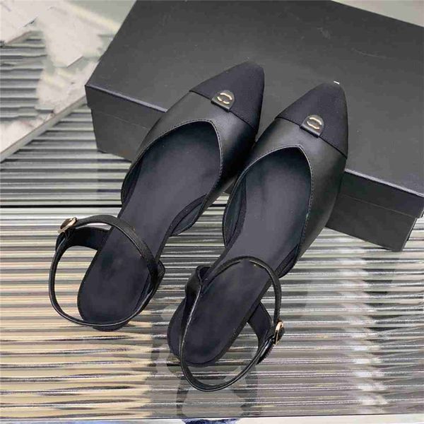 fashion dress shoes 2023 channel women leather high heel metal buckle letter logo wedding party business casual flat shoes 05-03, Black
fashion dress shoes 2023 channel women leather high heel metal buckle letter logo wedding party business casual flat shoes 05-03, Black