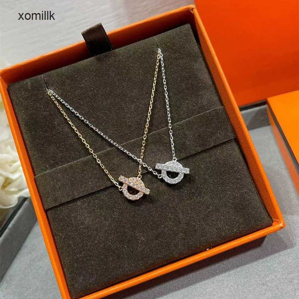 hermm designer necklace strand h family new kangkang bag kelly women 18k roe gold high edition pig noe full diamond ot pendant clavicle chai, Black
hermm designer necklace strand h family new kangkang bag kelly women 18k roe gold high edition pig noe full diamond ot pendant clavicle chai, Black