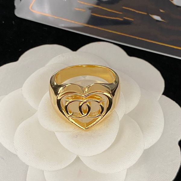 men's and women's designer gold ring, red gem ring, neutral jewelry, magnificent women's couple ring, men's personalized, Golden;silver
men's and women's designer gold ring, red gem ring, neutral jewelry, magnificent women's couple ring, men's personalized, Golden;silver