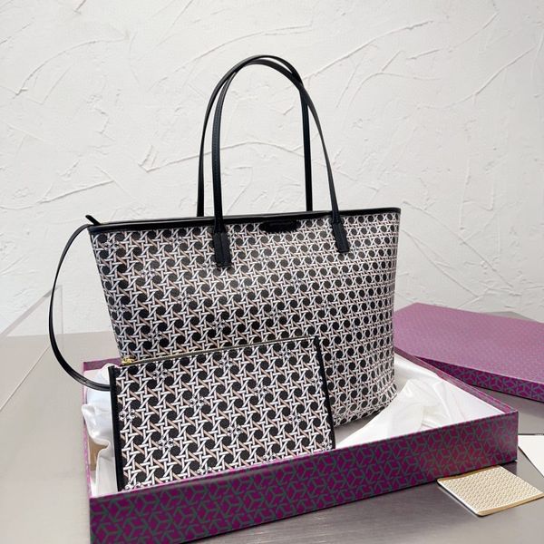 women's handbag designer shoulder bag luxury handbag new fashion casual large capacity commuting bag classic senior tote bag summer tra
women's handbag designer shoulder bag luxury handbag new fashion casual large capacity commuting bag classic senior tote bag summer tra