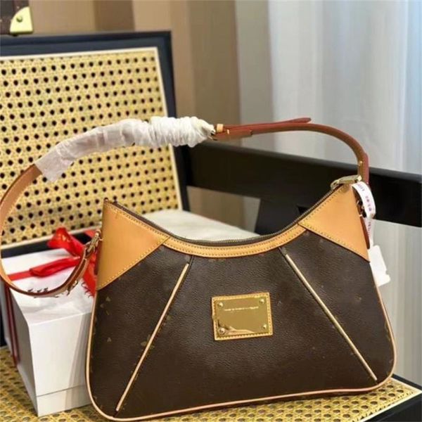 ancient flower handbags underarm bag simple and classic commuting shoulder bag with versatile texture and small body bag
ancient flower handbags underarm bag simple and classic commuting shoulder bag with versatile texture and small body bag