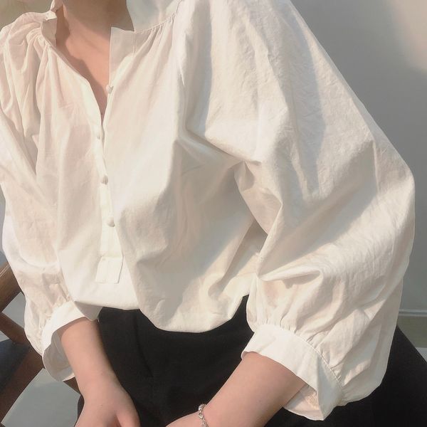 women's blouses shirts lantern sleeve elegant shirt white purple button vintage cotton blouse v-neck office ladies shirt female casual
women's blouses shirts lantern sleeve elegant shirt white purple button vintage cotton blouse v-neck office ladies shirt female casual