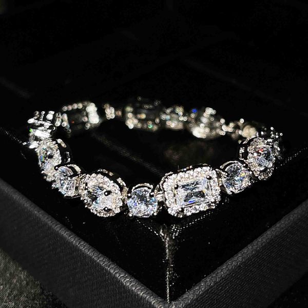 fashion s925 plated moissanite hand chain female new designer link emerald colorful gemstone engagement wedding jewelry wholesale 2pcs/lot, Black
fashion s925 plated moissanite hand chain female new designer link emerald colorful gemstone engagement wedding jewelry wholesale 2pcs/lot, Black
