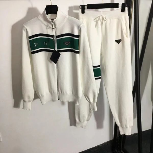 mens tracksuits designer sweater mens suit luxury cotton fashion casual sports sweater letter printing same style for lovers, Gray
mens tracksuits designer sweater mens suit luxury cotton fashion casual sports sweater letter printing same style for lovers, Gray