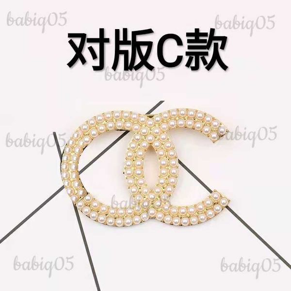 pins brooches new trend pearl small fragrance brooch with a simple and upscale temperament classic light luxury brooch accessories t230424, Gray
pins brooches new trend pearl small fragrance brooch with a simple and upscale temperament classic light luxury brooch accessories t230424, Gray