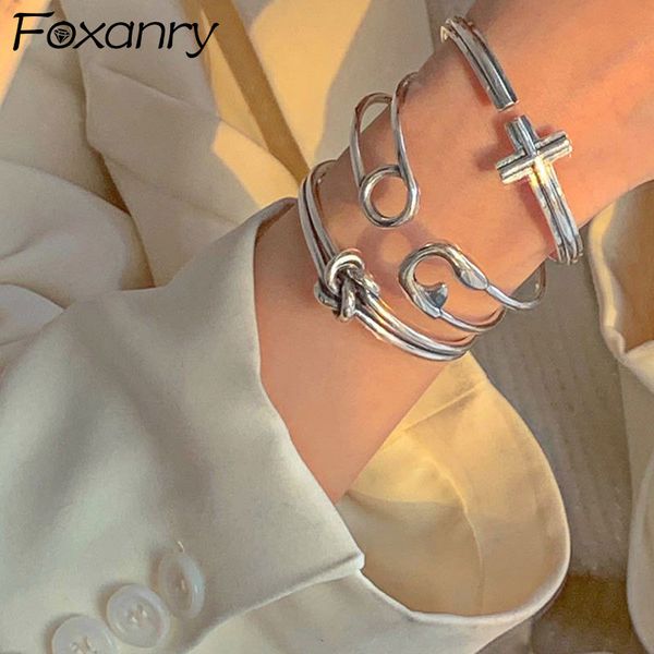 charm bracelets evimi minimalist 925 silver color bracelet for women ins fashion creative cross geometric vintage punk party jewelry gifts 2, Golden;silver
charm bracelets evimi minimalist 925 silver color bracelet for women ins fashion creative cross geometric vintage punk party jewelry gifts 2, Golden;silver