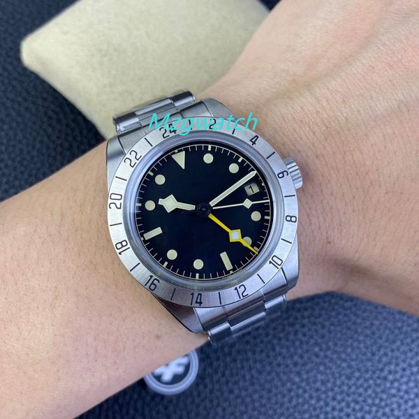 zf antique watch eta 2824 movement gmt time fine steel glass with sapphire crystal diameter 39mm luminous display waterproof, Slivery;golden
zf antique watch eta 2824 movement gmt time fine steel glass with sapphire crystal diameter 39mm luminous display waterproof, Slivery;golden