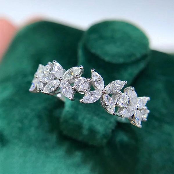 handmade flower aaaaa zircon finger ring white gold filled wedding band rings for women bridal nightclub party jewelry, Slivery;golden
handmade flower aaaaa zircon finger ring white gold filled wedding band rings for women bridal nightclub party jewelry, Slivery;golden