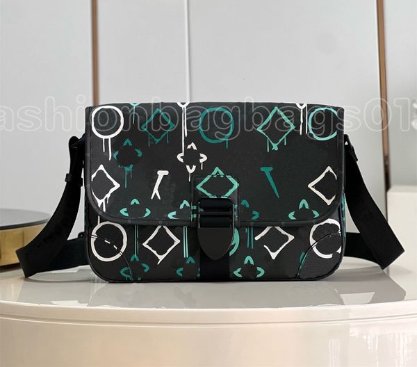 m21394 archy messenger mm bag for man luxury designer graffiti lapbags mens monograms floral crossbody bag jacquard strap shoulder flap cove
m21394 archy messenger mm bag for man luxury designer graffiti lapbags mens monograms floral crossbody bag jacquard strap shoulder flap cove